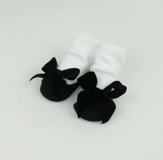 Newborn Baby Girl Socks with Black Velvet Bow, Baby Booties, Special  Occasion Baby Socks, Baby