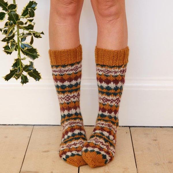 Calcetines de lana Fair Isle tejidos a mano - Comercio justo - Calcetines de lana de estilo nórdico - 100% lana