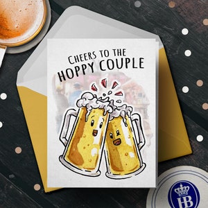 Carte de mariage amusante avec de la bière - « Cheers to the Hoppy Couple » - Parfaite pour les amateurs de bière, les cartes d'anniversaire, les cartes de mariage et les cadeaux de mariage