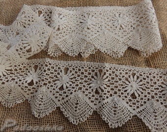 Antique French Bobbin Lace &#39;Du Puy&#39; Linen wide Handmade Scalloped Edge Lace Ecru Natural historical haberdashery Large piece 1.7 m