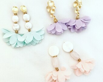 The Petal Glow Earrings main image 0