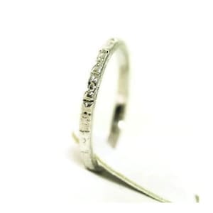 Thin Platinum Wedding Band/Ring Antique Art Deco Raised Floral Boxy Styled US Size 6.5