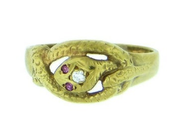 Estate Vintage Styled Snake Designed Yellow Gold Ring Featuring 2 Rubies for the Eyes and 1 Diamond on the Head US Size 9.5 (can be sized)