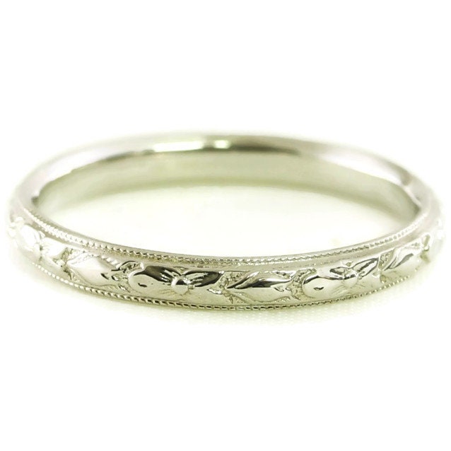Beautiful Platinum Wedding Band With a Tulip Floral Antique - Etsy