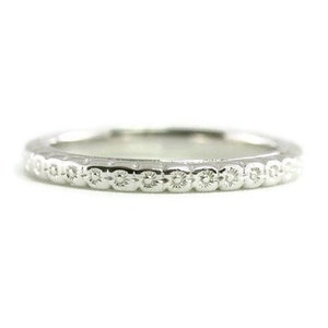 Stunning Platinum Antique Art Deco Floral Styled Wedding Band