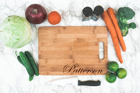 Name engraved bamboo cutting board | last name housewarming gift | personalized kitchen | cook gift | personalized Christmas gift