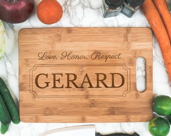Simple Personalized Bamboo Cutting Board | Housewarming Gift | Personalized Kitchen | Cook Gift | Couple Christmas gift | Birthday Gift