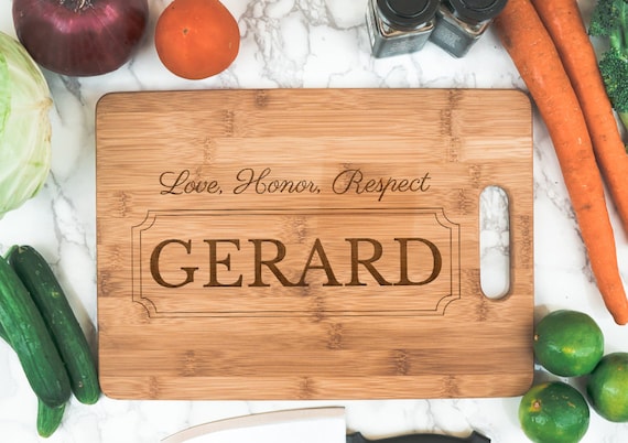Simple Personalized Bamboo Cutting Board | Housewarming Gift | Personalized Kitchen | Cook Gift | Couple Christmas gift | Birthday Gift