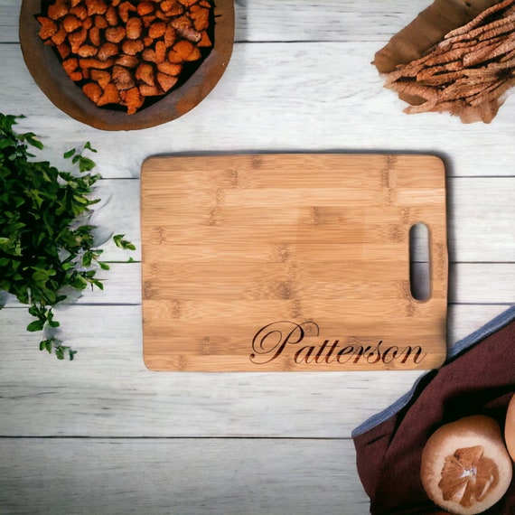 Name engraved bamboo cutting board | last name housewarming gift | personalized kitchen | cook gift | personalized Christmas gift