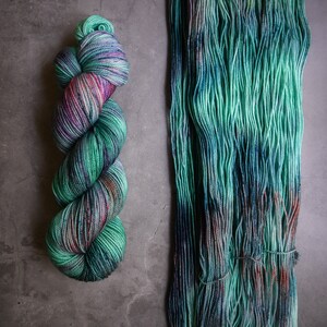 Estuarine Dreams Hand Dyed Yarn Fingering 80/20 Merino Nylon 2-Ply Sock Bound in Wool image 4