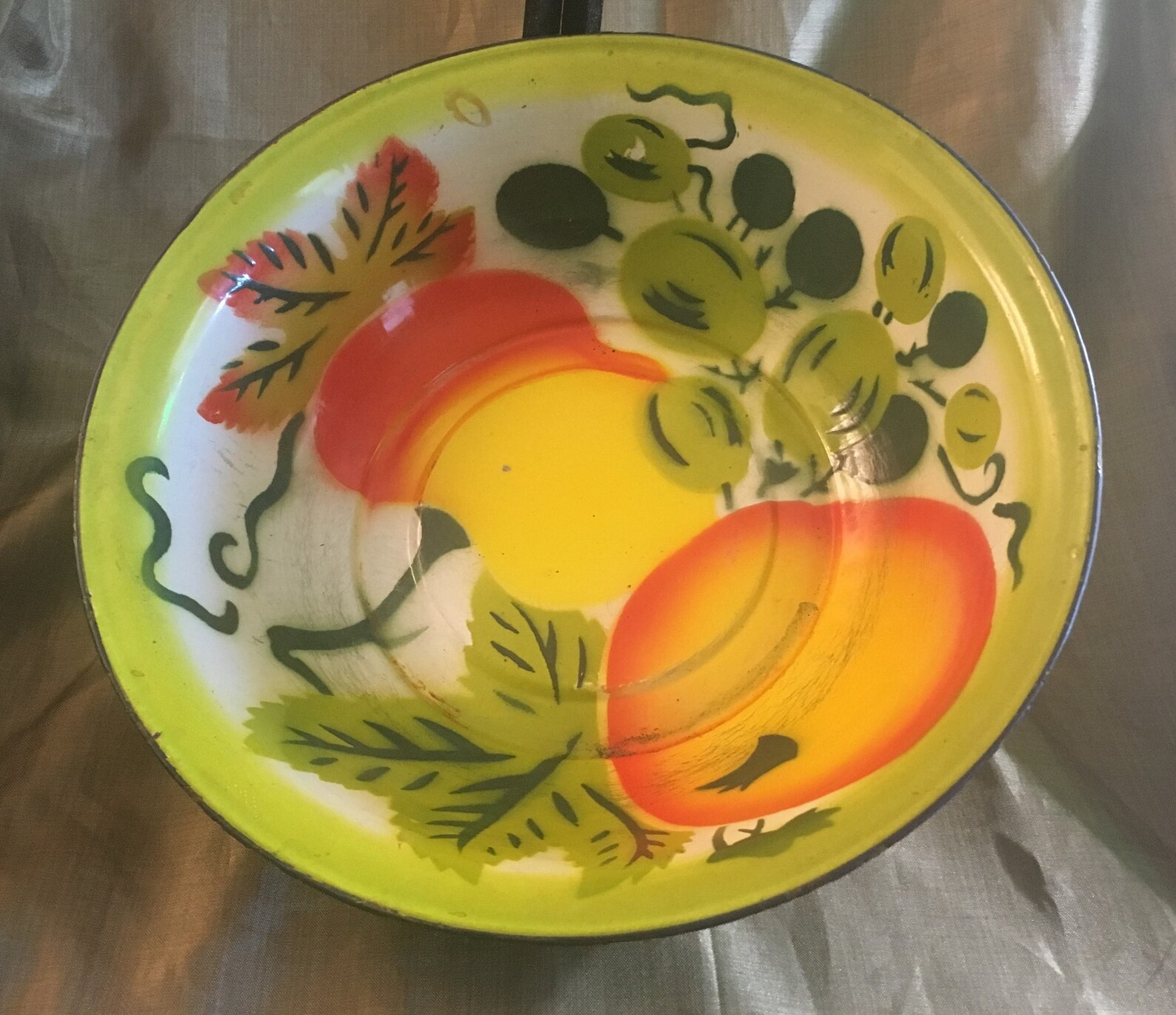 Vintage Enamelware Bowl With Fruit Motif 12 Inch Metal Bowl Etsy