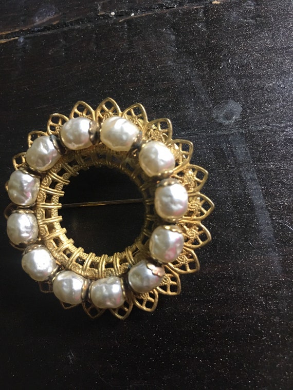 1950’s Miriam Haskell Filigree Brooch with Faux B… - image 7