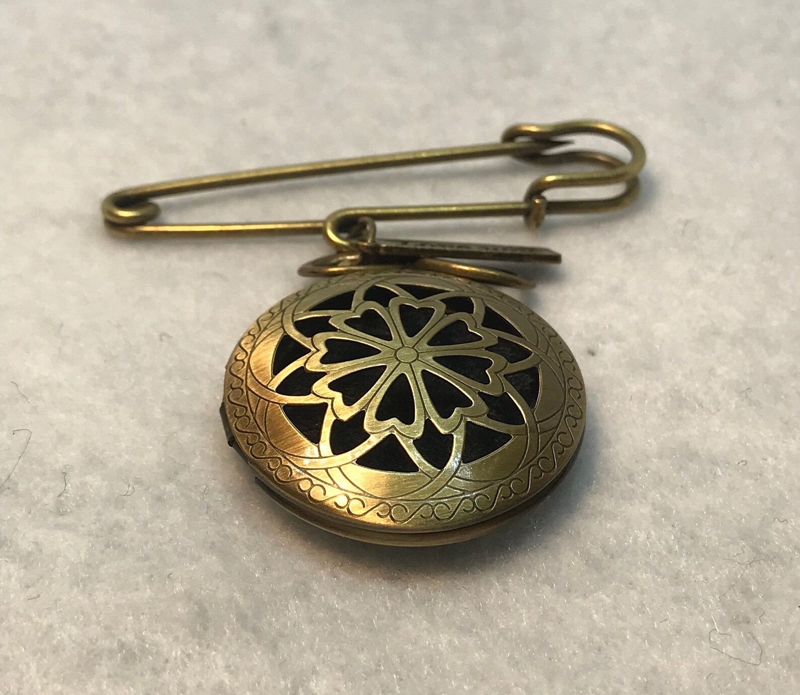 Essential Oil Brooch Pin Diffuser Live Your Dream Perfume - Etsy