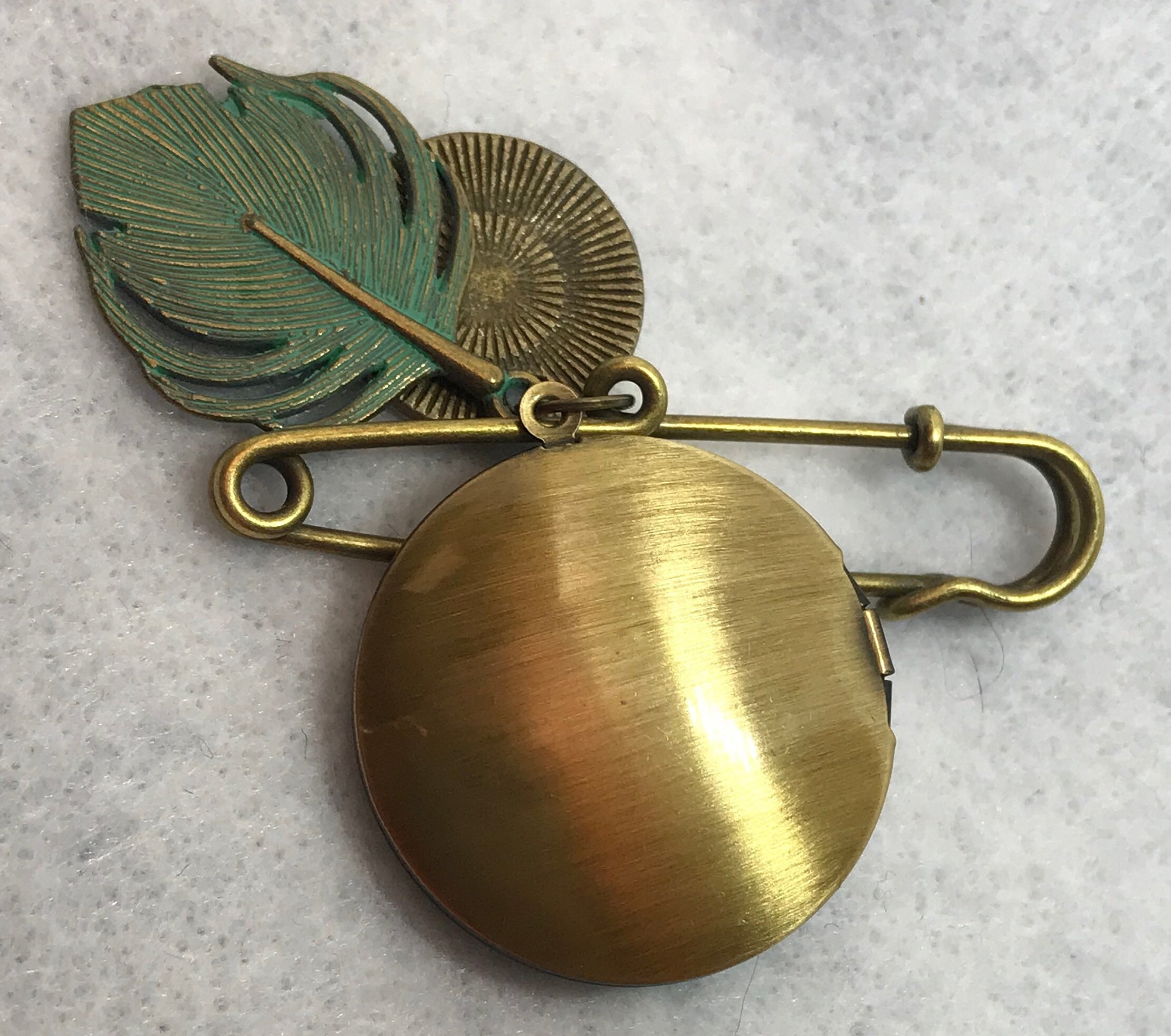 Essential Oil Brooch Pin Diffuser Live Your Dream Perfume Jewelry ...