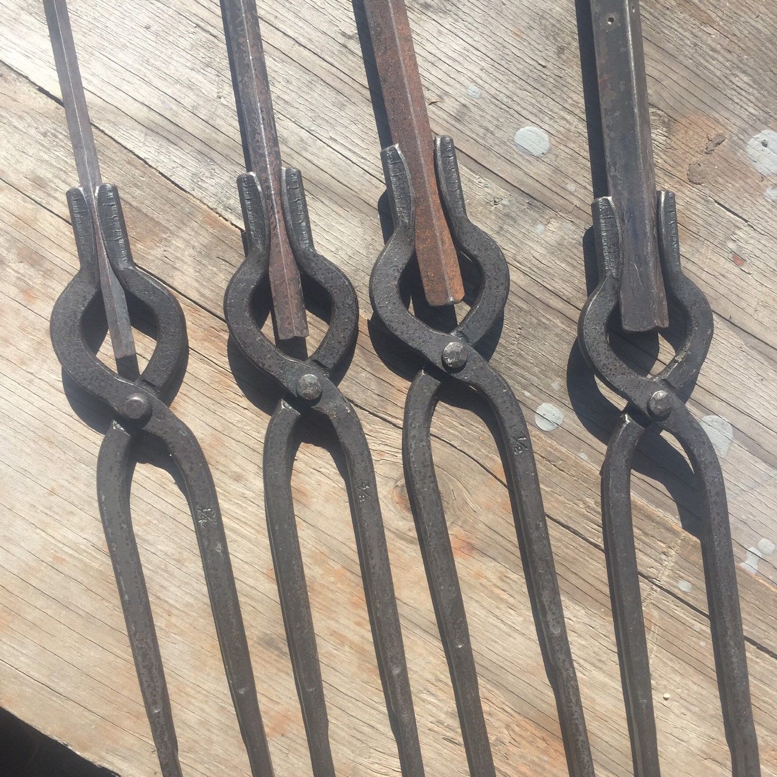 Beginner blacksmith tong set – QuickandDirtyTools