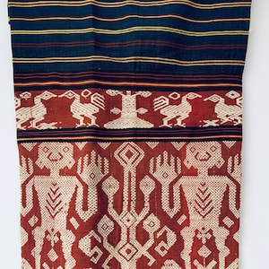 1970s East Sumba Textile, Figural Lua Pahuda, Handwoven Sarong 22&quot;w x 48” #4314