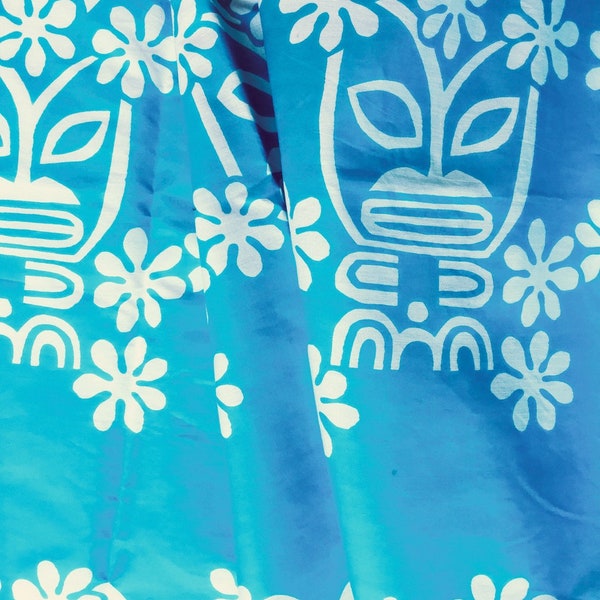 2 Yards Rare 1950s Vintage Hawaiian Fabric Cotton Tiki Border Print, Turquoise White Made in Japan #613