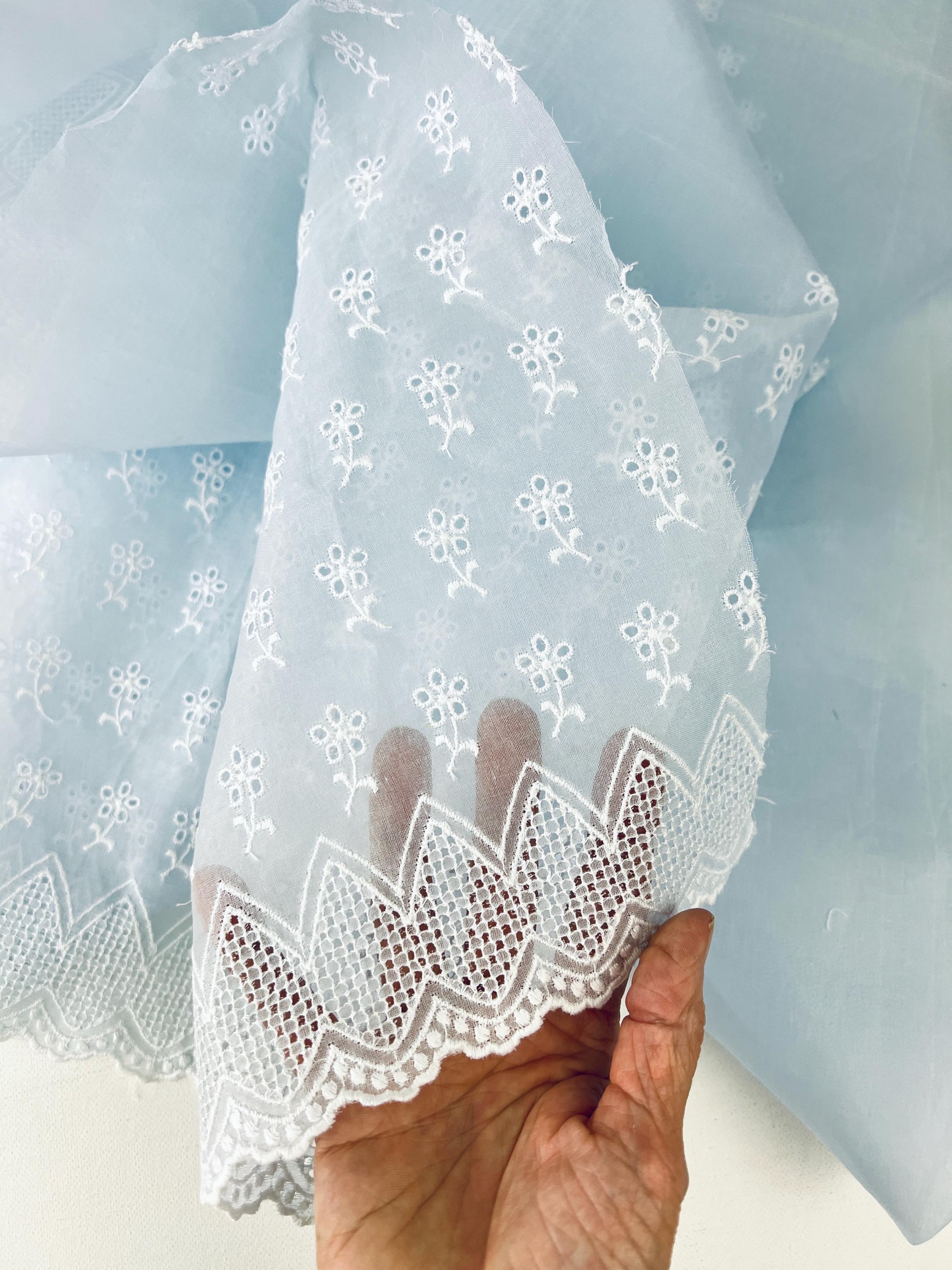 トップス Organdy Embroider Tops 1960s Blue Organdy Eyelet Fabric, 1 7/8 Yards - Embroidered