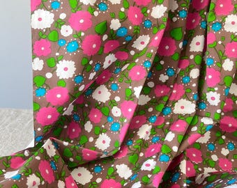 1960s Vintage Floral Fabric Colorful Cotton Poplin Sold by the Yard 35" wide #3038