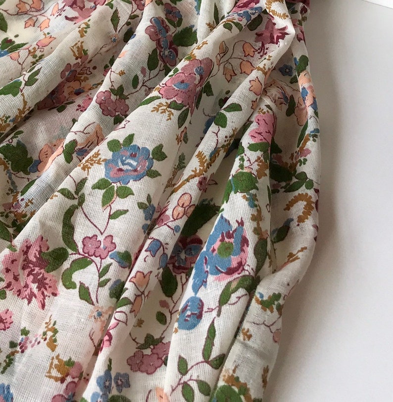 Fabric Classic Lavender Pink Yellow Rose Flower On White 100 Cotton Fabric By Half M Crafts Itkart Org