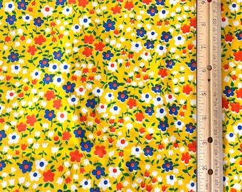 1960s Mod Daisy Fabric, Bright Floral Cotton Canvas 37" wide #7231