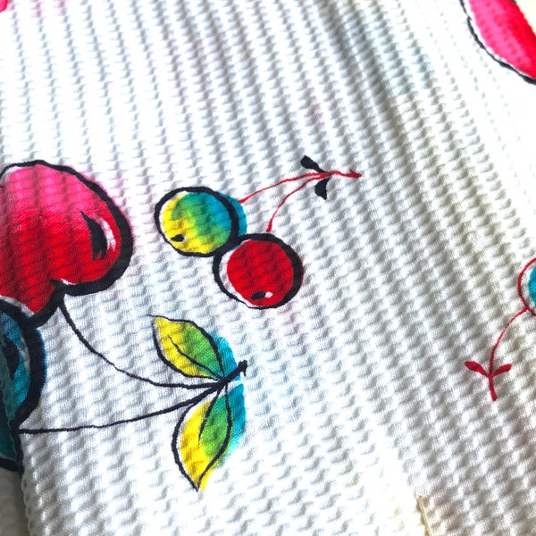 Laatste stuk! Jaren 1970 Japanse stof, rode kersen nieuwigheid print, child's seersucker Yukata stof 1 1/4 yard x 13 1/4 "breed # 2764