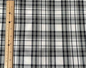 1950s Plaid Fabric, 2 1/8 Yards x 46"w Black, Gray Cotton Poplin Great for Shorts #1387