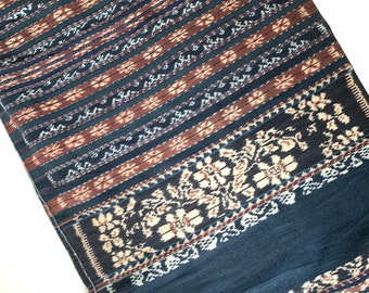 Vintage Indonesian Indigo Ikat Sarong: Handwoven Sumba Textile Weaving (66" x 47")