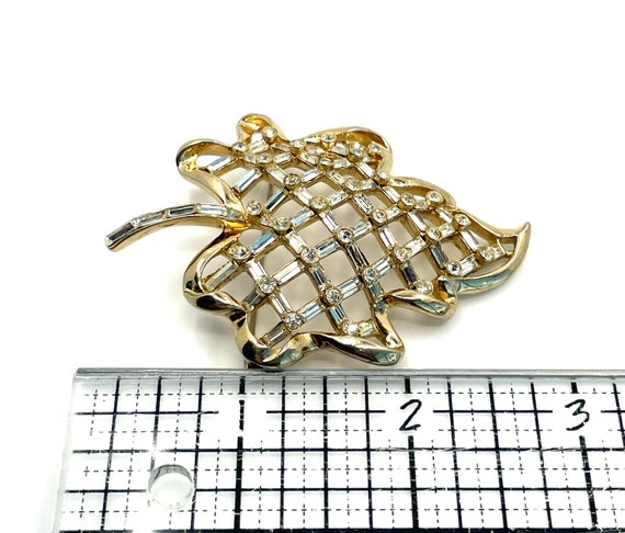 Corocraft Basket Weave Leaf Brooch - image 9