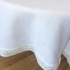 Round Linen Tablecloth with Linen Lace -  Table Linen -  Round - Extra large -  Ivory Lace