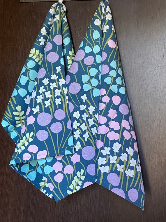 Kitchen Towel Tea Towel  Dish Towel - Scandinavian Cotton  fabric Floral Purple Pink