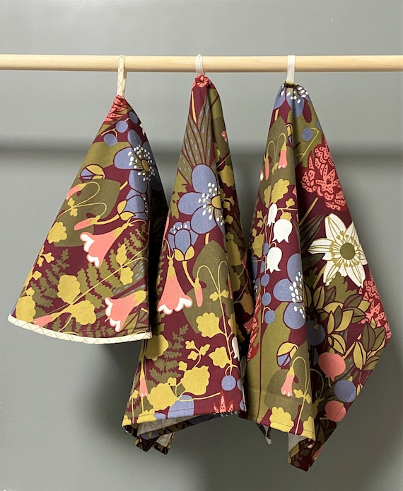 Kitchen Towel Tea Towel Round towel Floral Vintage Retro pattern Scandinavian Cotton fabric Almedahls Skogen