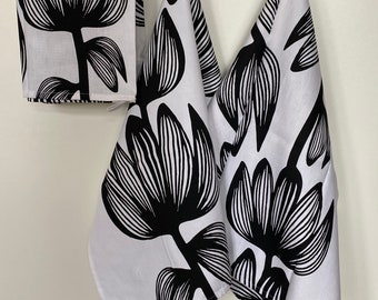 Kitchen Towel Tea Towel  Dish Towel - Scandinavian Cotton fabric Floral kitchen towel Black and White