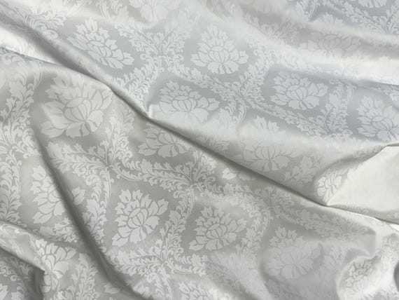 White Cotton sateen fabric - Damask print Damask pattern - 100% cotton - 150cm wide