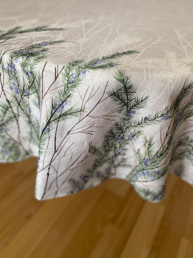 AnFabric Juniper Berries Tablecloth