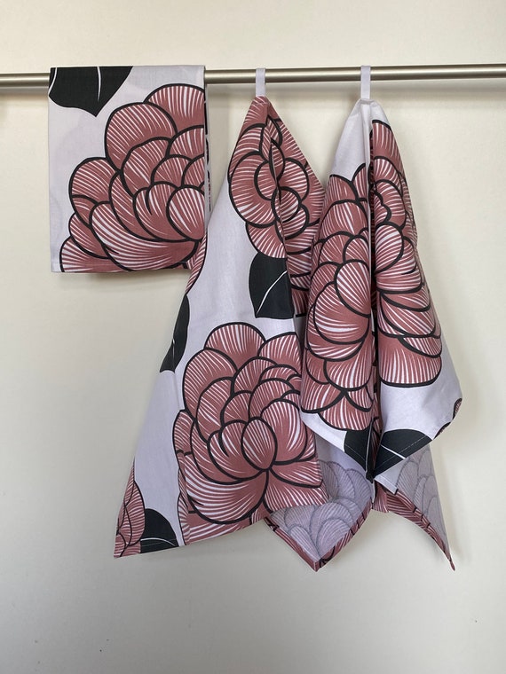 Kitchen Towel Tea Towel  Dish Towel - Scandinavian Cotton fabric Floral kitchen towel