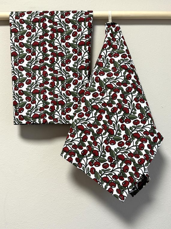 Kitchen Towel Tea Towel Dish Towel Berry- Scandinavian Cotton fabric