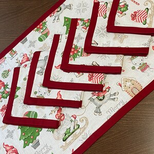 Set of Christmas Table runner and 6 Napkins Christmas Table Linens Christmas table décor Red and White