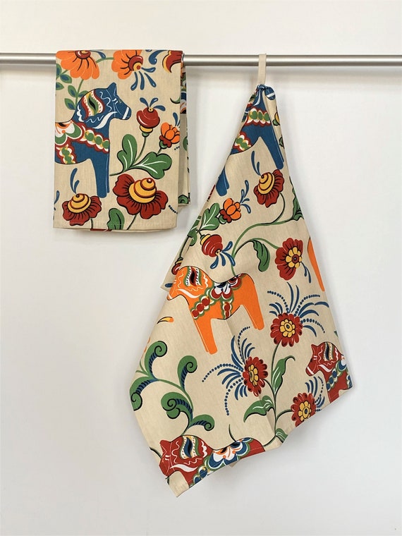 Kitchen Towel Tea Towel  Dish Towel - Dala Horse towel Swedish horse Scandinavian fabric