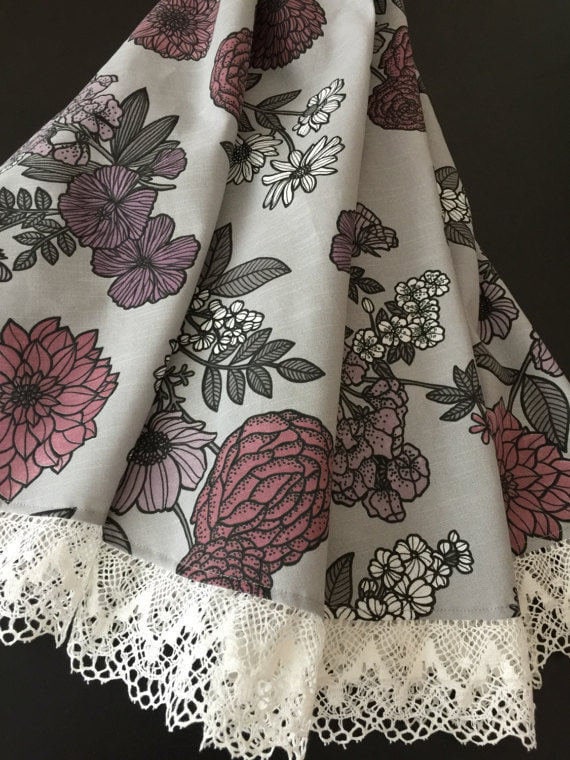 Round Cotton Tablecloth with Lace Floral print - Grey - Scandinavian fabric Svanefors  - Ø 165cm