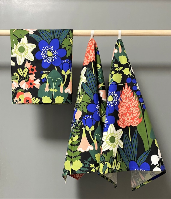 Kitchen Towel Tea Towel Round towel Floral Vintage Retro pattern Scandinavian Cotton fabric Almedahls Skogen