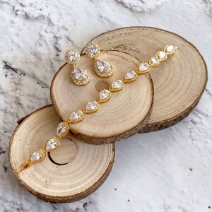 ANNA Crystal Bridal Earrings, Wedding earrings, Boho Bridal earrings, Bridesmaids Earrings, Swarovski Wedding Jewelry, Crystal Stud Earrings