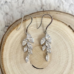 IVA Bridal Crystal Earrings, crystal Wedding Swarovski earrings, Bridesmaids leaf Bridal Crystal Earrings, Wedding Jewelry