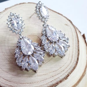 ADA Bridal Crystal Earrings, crystal Wedding Swarovski earrings, Bridesmaids leaf Bridal Crystal Earrings, Wedding Jewelry