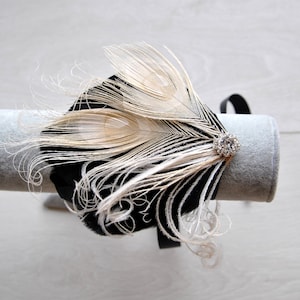 Black Champagne Corsage Great Gatsby Wedding Wristlet Feathrs bracelet Black Feacock Wrist Corsage Prom Mother Bridesmaid 1920s Corsage gift