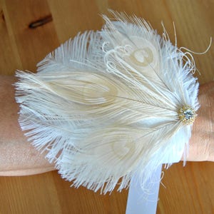Gold Feather Corsage, Great Gatsby Wedding Wristlet Feathrs Corsage Keepsake  Feacock Wrist Corsage Prom Mother Bridesmaid 1920s Corsage