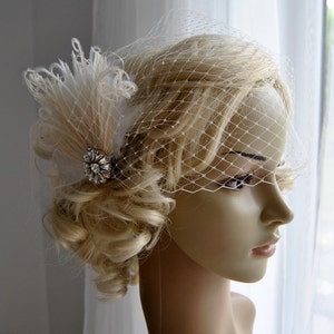Veil and ivory fascinator Downton Abbey 1920's flapper headpiece ivory, Great Gatsby, birdcage veil set, Feather fasciantor image 3