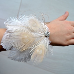 Feather Wristlet Corsage Great Gatsby Wedding Feathrs Wrist Corsage Keepsake Wrist Feacock Corsage Prom Mother Bridesmaid 1920s Corsage