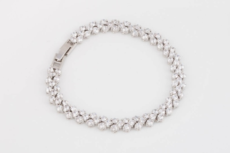 Pearl Crystal Bridal Earrings BETH Stud Wedding Earrings - Etsy