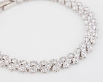 GIANNA Bridal Cuff, Wedding Cuff, Bridesmaids Cuff, Bridesmaids Bracelet, Bridal Bracelet, Statement Bracelet, Crystal Swarovski Bracelet